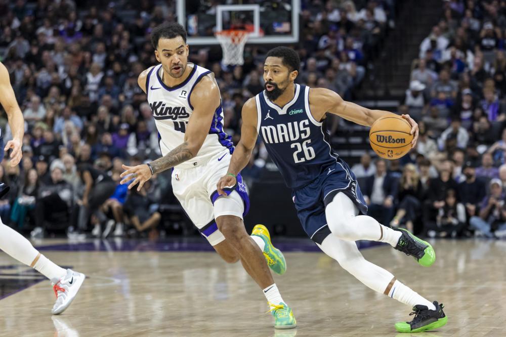 他不仅领导 他不仅领导