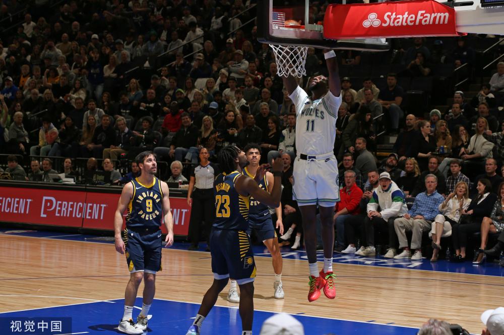 多名年轻队 多名年轻队