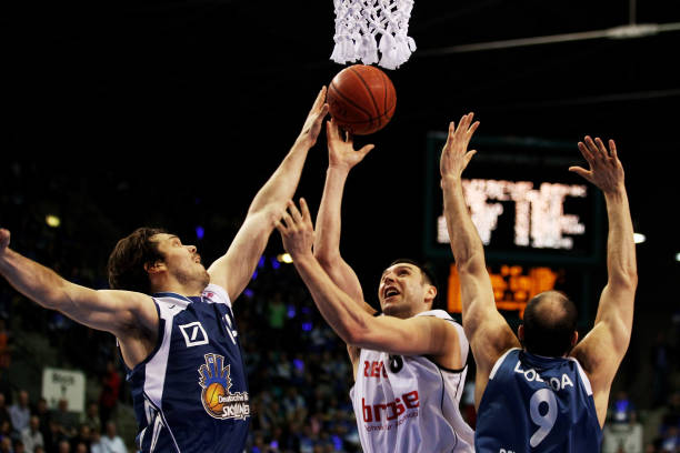 员李冠豪实 员李冠豪实