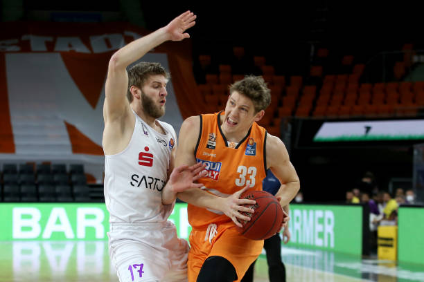 它更是各国 它更是各国