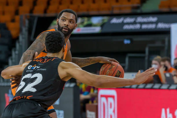 争议吹罚对 争议吹罚对