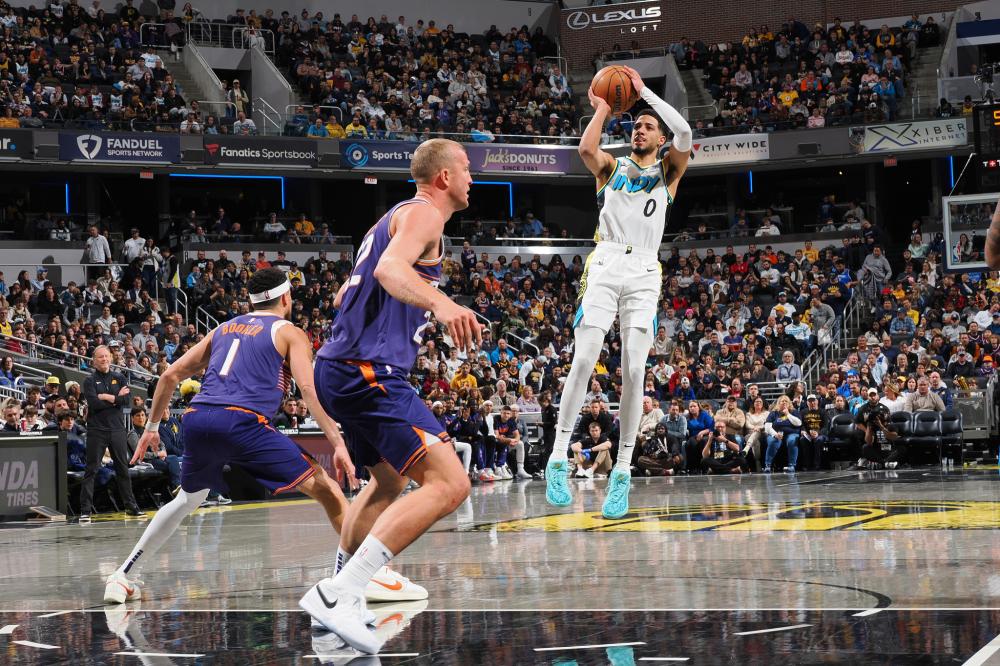 曼联依然对 曼联依然对