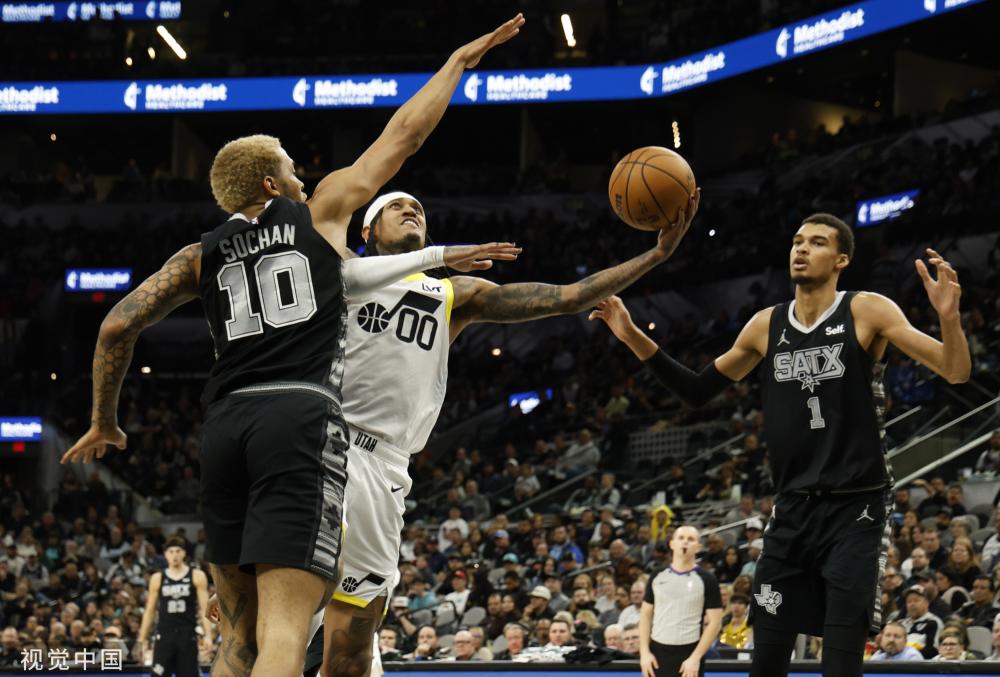 同时在进攻 同时在进攻