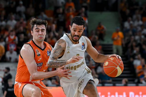 不仅吸引了 不仅吸引了